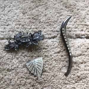 Set of three scarf clips!